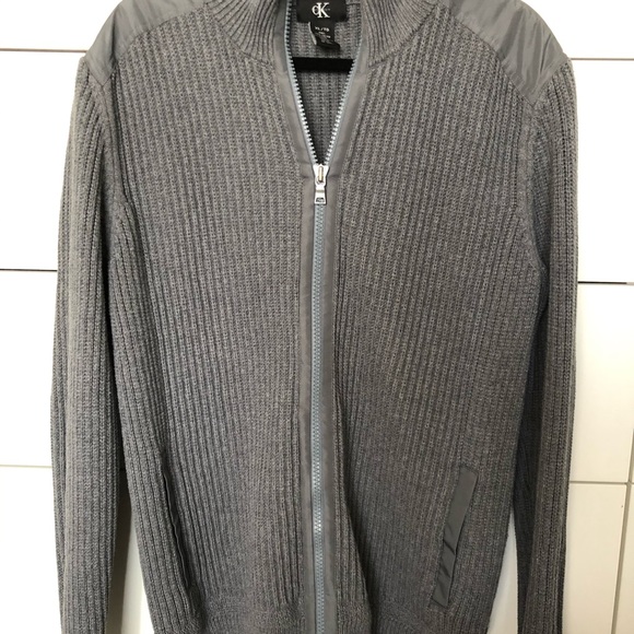 Flawless, Excellent condition, brand name clothes! - Picture 2 of 3